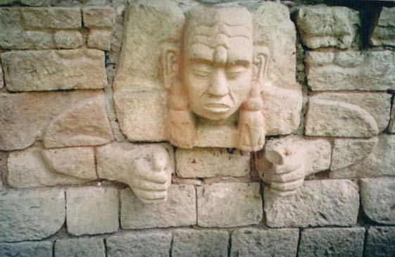 Trodimenzionalna umjetnost u kamenu, Copan, Honduras Jonathan Norton Leonard u svojoj Drevnoj Americi (Jonathan Norton Leonard, Ancient America, 1967.