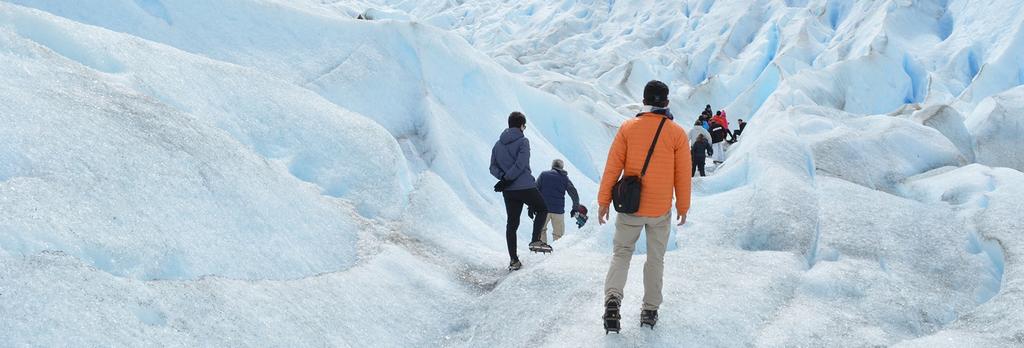 Minitrekking on Perito Moreno It is the most complete tour to visit the Perito Moreno glacier as it