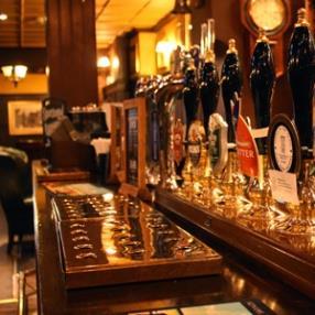 Killarney Pub Evening: There is no better way to experience rural Ireland than to visit a traditional pub on this pre-dinner excursion.