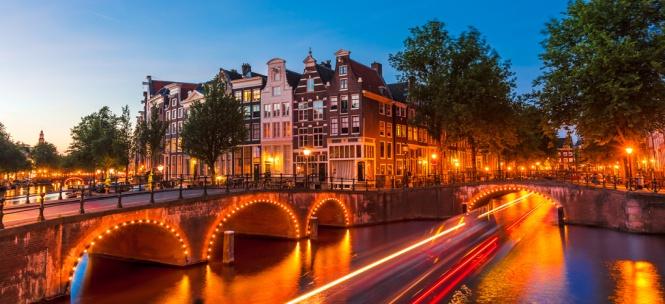 Introduction Amsterdam is a popular destination for leisure, business and MICE travellers, given its balanced demand generators for each segment complementing each other throughout the year.