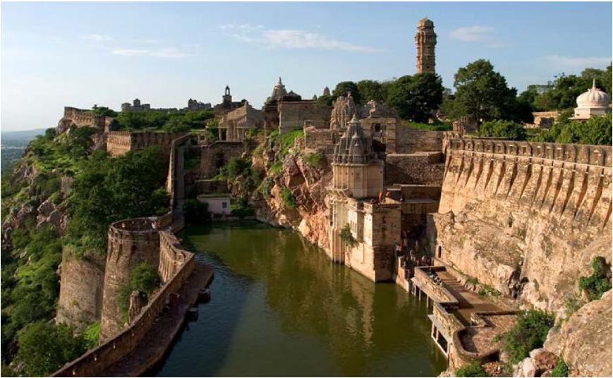 Chittorgarh Fort, on its isolate rocky plateau, rising 500 feet above the plain, developed between the 8th and 16th centuries.