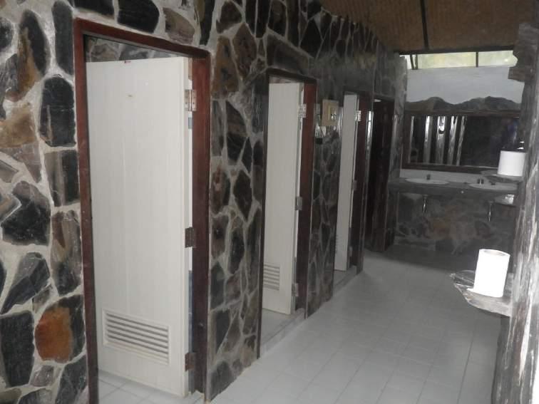 ACCOMMODATION AT PETCHARAT SCOUT RESORT Bathroom