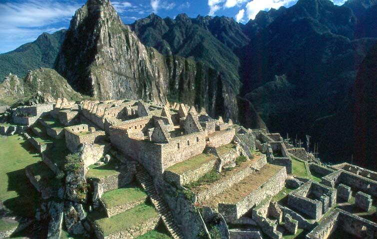 INCA TRAIL & BEYOND FROM $2,215 10 DAYS / 9 NIGHTS MODERATE TO VIGOROUS TRIP Knowmad specializes in private and custom travel. Itineraries and physical difficulty are often flexible.
