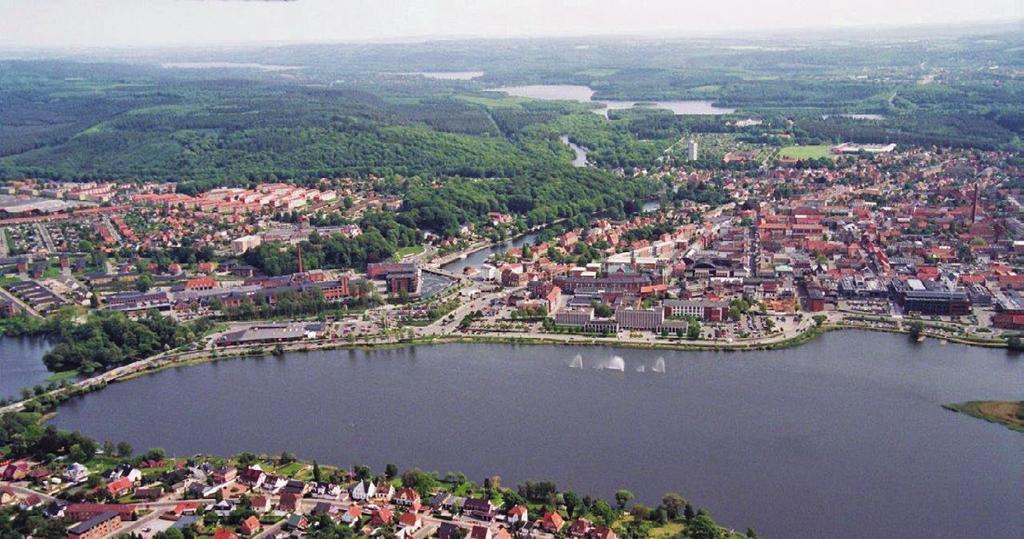 Silkeborg is a beautiful, dynamic and interesting town, famous for its market and its suburban scenery, great shopping, cafés, restaurants, art, culture and lots of adventures.