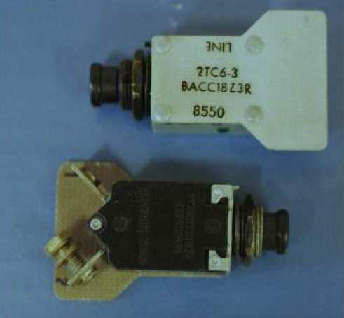 Figure 6: Circuit breakers C498 and C425. 1.16.