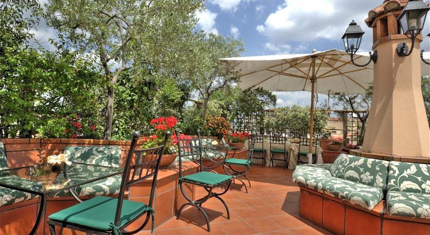 Hotel Diana Rome The 4-star Diana hotels is well reknowned for its furnished roof garden overlooking Rome s rooftops.