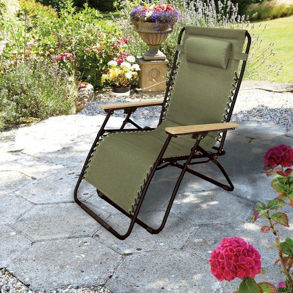 RATTAN 9 PIECE CUBE SET 599 Beautifully designed in stylish brown faux rattan material which is completely weatherproof and can be left outside come hail, rain or shine supported on a sturdy