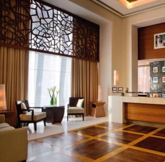 At Home Restaurant Classic Room Four Points by Sheraton Location: Sheikh Zayed Road Located on Sheikh Zayed Road and within walking distance from two metro stations, the hotel is