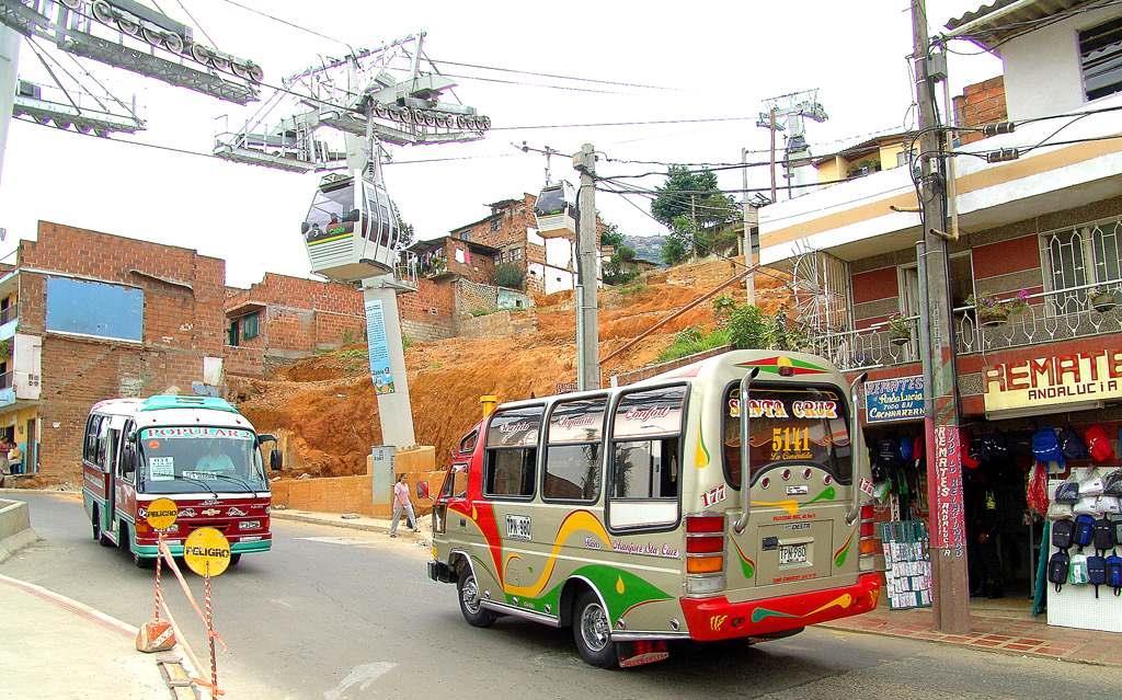 The world most successful urban cable car Technical Success With extensive operating hours (20h/day, 355/year),