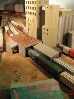 The eight model railroaders who come to operate the KCT are divided into four two-person crews.