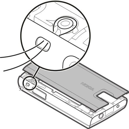 Početak rada 13 Otvorite poklopac USB konektora i povežite USB kabl sa uređajem. Slušalice Upozorenje: Kada koristite slušalice, Vaša sposobnost praćenja zvukova u okruženju može da bude umanjena.