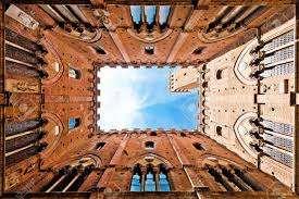 Tour Half DayAfternoon to SIENA & CHIANTI DINNER ( 7 h 30 m) ** FREE SALE ** A unique experience between medieval art, Chianti landscapes and Tuscan flavours.