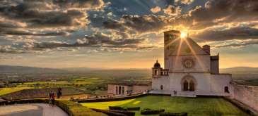 Full Day Tour ASSISI, CORTONA & TRASIMENO LAKE( 11 h )** FREE SALE ** Full day Tour from Florence to enjoy the mysticism of the Umbrian pilgrimage destination, and motion picture set of Under the