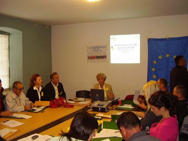 NEVESINJE Radionica "Od Zakona do stvarne ravnopravnosti" Radionica je održana u periodu od 13.-15. oktobra 2006.