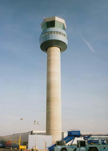 The 50 metre tower has a slipformed concrete stem, which was erected in 10 days. It contains a lift, stair, and two separate service ducts, enabling avionics and building services to be kept separate.