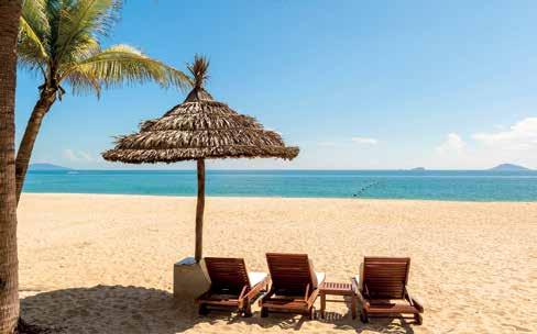 INDEPENDENT TRAVEL VIETNAM NHA TRANG BEACH STAY PHAN THIET BEACH STAY 4 5 Located o the south coast of Vietam, the seaside tow of Nha Trag is popular for its pristie white sad beaches.