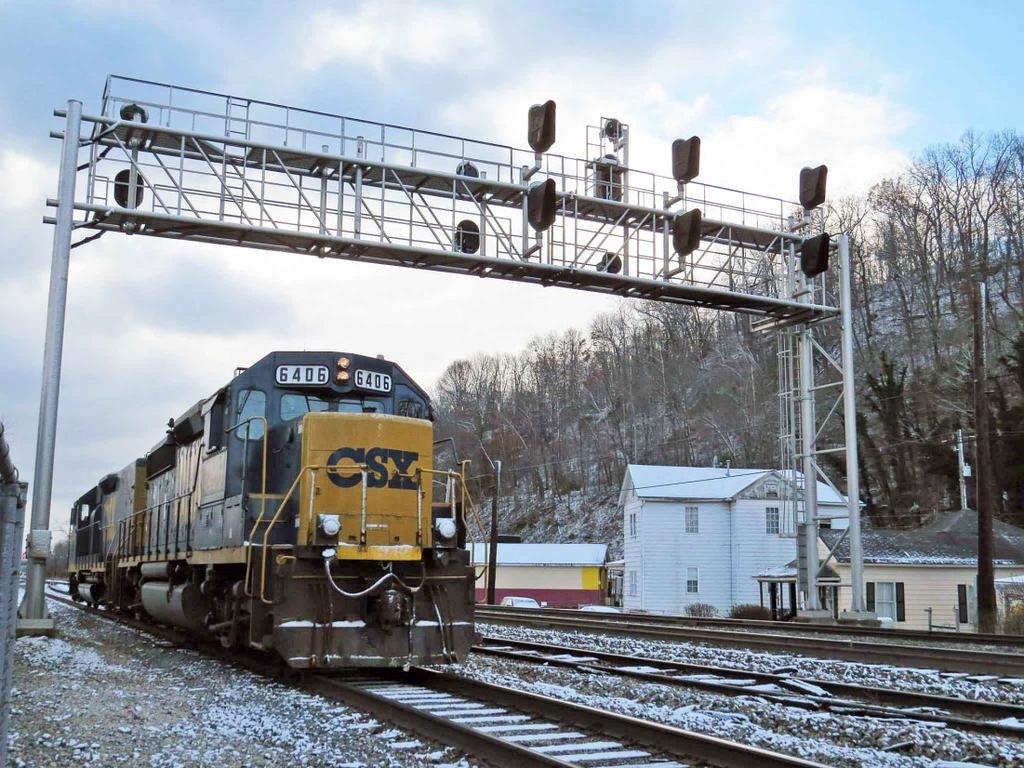 This is my favorite photo that I took during my visit to Russell, KY. Here CSX EMD GP40-2 No.
