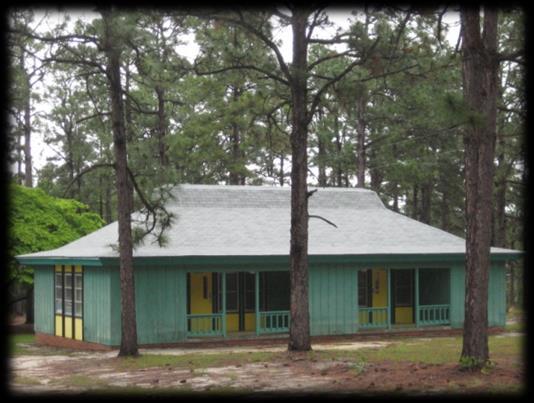 ring Building and restrooms are wheelchair accessible Health Center GSESC Girl Scout Troop/Group Rental Fee: $75 per night Large building with wall heating units and window air conditioning Can