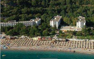 Hotel Inex Zlatna obala INEX ZLATNA OBALA at Montenegro s coast, categorized as 3 star BEACH HOTEL, ranges over Ratac peninsula, 2km south of Sutomore summer resort and 4 km from Bar, and it is a