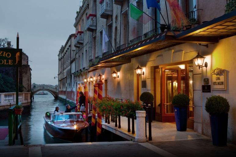 About the Hotels Luna Hotel Baglioni, Venice Facing a small canal leading to the Grand Canal, the Luna Hotel Baglioni, housed in a magnificent, aristocratic palace, is very convenient to all that you