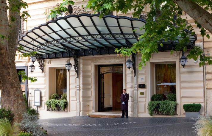 Regina Hotel Baglioni, Rome There is no better location in Rome than the one enjoyed by the Regina Hotel Baglioni on the famous Via Veneto, just a few minutes walk from Villa Borghese, the well-known
