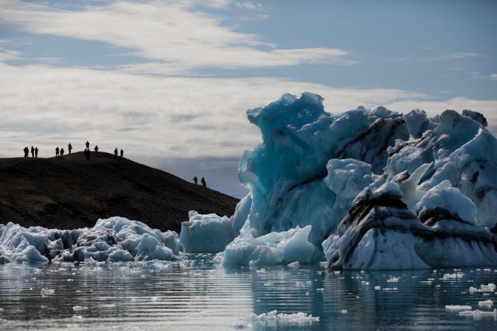 12D9N Iceland & Greenland Cruise Tour Special Dep: Aug 5 From wondrous fjords to monumental glaciers, steaming