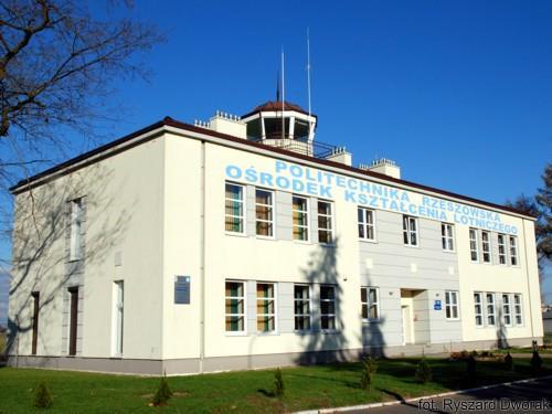 Academic path Rzeszów University of Technology has in its structures a specialized