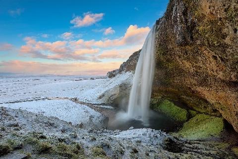 Day 3: Friday, December 7, 2018 Reykjavik - Golden Circle - Seljalandsfoss Waterfall - Vik Travel the incredible Golden Circle, a route that encompasses many of Iceland's most renowned natural