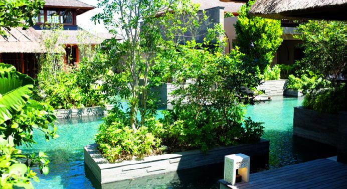 Spa Treatment Balinese rejuvenation: A mix of nature and technique The spa is located in the valley of the Pakerisan river, providing the guest
