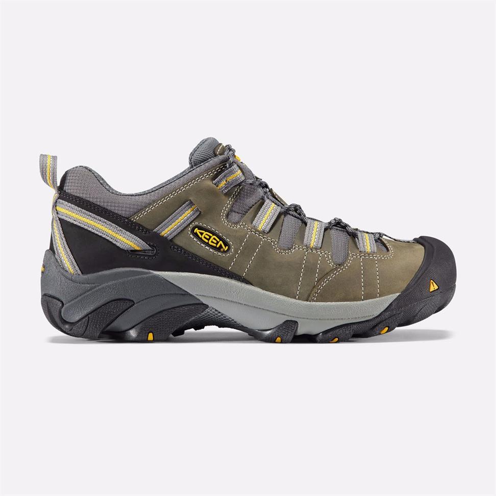 1007013 Keen Price: $115.00 This work shoe is stable and supportive, but agile and flexible as well.