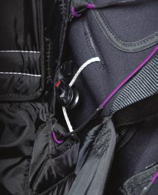 Ensure that the lines run cleanly between the pulleys and pass on the outside of all structural webbing straps.