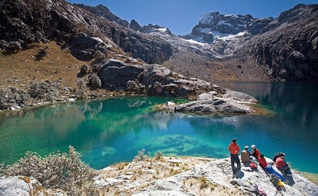 From Pitec (3,850m), there is a steady climb on a good path with views to Laguna Churup (4,440m), a beautiful turquoise mountain lake below Nevada Churup (5,493m).