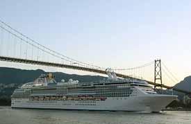 Island Princess Ship Rating: The Island Princess, the sister ship to the Coral Princess, was built to Panamax size which means she can offer you the exclusive experience of sailing through the Panama