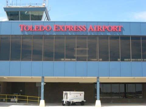 Toledo-Lucas County Port Authority Toledo Express Airport Proposal under the Small Community Air Service Development Program Docket: DOT-OST-2010-0124 Before the Office of the Secretary of