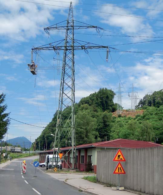 Prestolnica do zanesljivejše oskrbe z električno energijo Eles je sredi maja začel z deli na zahtevni rekonstrukciji stojnega mesta 25 na 2 x 110 kv daljnovodu Črnuče-Kleče in vzankanjem RTP Črnuče v