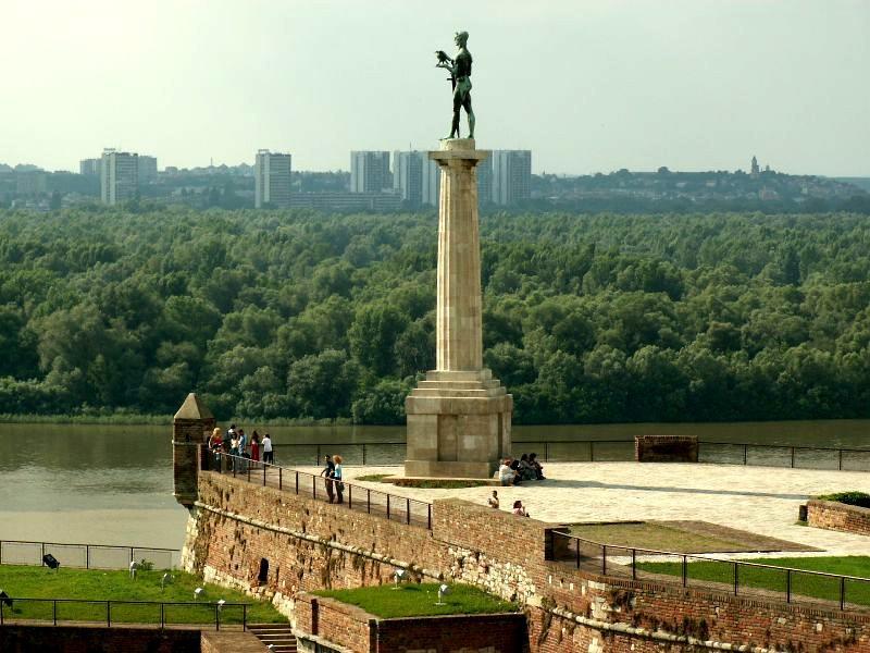Z novimi prijatelji smo si ogledali znamenitosti Beograda in Srbije. Naučili smo se nekaj o njihovi preteklosti, ki je bila v prejšnjem stoletju kar 70 let povezana z nami.