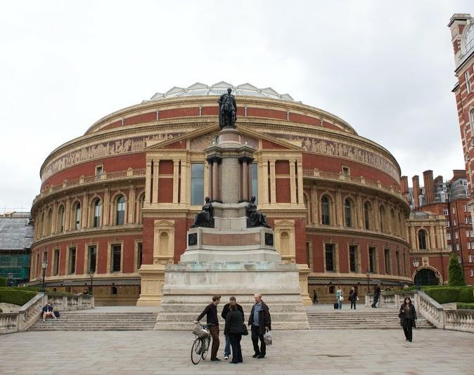 Pay a visit to the Royal Albert Hall and Albert Memorial, and then continue the tour to St. James's Park.