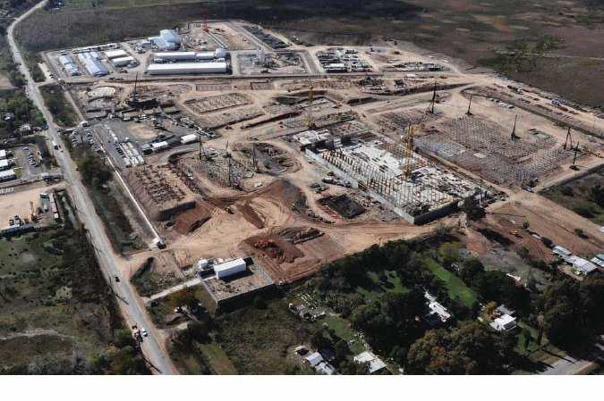 Building of the Wastewater Treatment Plant in Berazategui, Provincia de Buenos Aires. Energy: Completion of the Yacyretá Hydroelectric Dam.