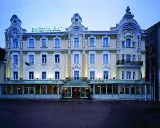 OPTION 2: Staying at 4/5* Hotels 2 nights in Vilnius Radisson BLU Royal Astorija