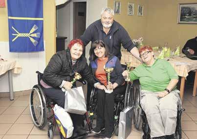 aprila 2017, se je tako na kegljišču v Kamniku zbralo 40 kegljačev iz sedmih društev paraplegikov iz vse Slovenije, ki so ob pomoči sodnika Francija Grubarja iz Kegljaškega društva Kamnik prikazali