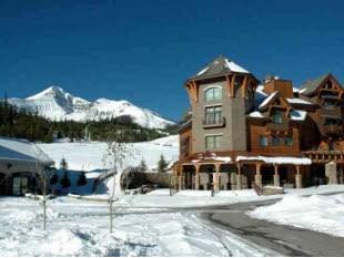 Combines luxury appointments with prime location in the heart of the Mountain Village Center. Summit Studio $216.00 $252.72 Summit 2 Queen $226.00 $264.42 First Class (2 queens) at Huntley Lodge $181.