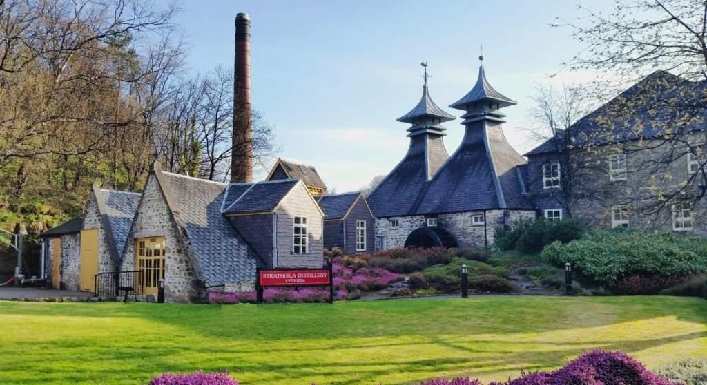 TOUR HIGLIGHTS Visit sixteen celebrated Scotch Whisky distilleries with special behind-thescenes access not granted to the general public One night in the beautiful City of Edinburgh with a special