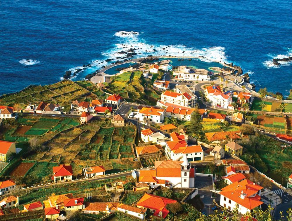 York County PASR presents Portugal & Its Islands featuring the Estoril Coast, Azores & Madeira Islands April 27 May 9, 2018 See Back