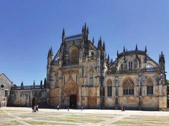 Portuguese Castles Private Tour... Day 5 ALCOBAÇA, BATALHA, NAZARÉ This morning we leave Óbidos. Today we will visit the most impressive monasteries in the center of Portugal.