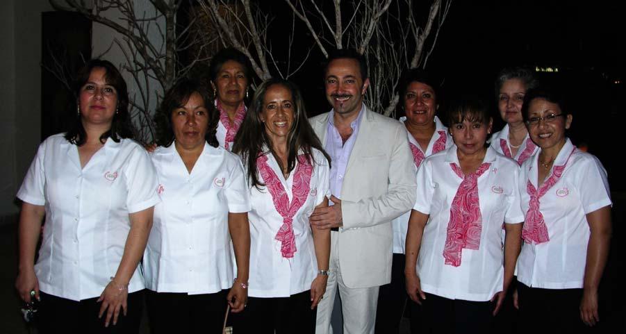 Impressionist painter, and cancer researcher Antoine Gaber with some of the Breast Cancer Survivors and volunteers from the Breast Cancer Group Desafio, supporting the State of Quintana Roo,