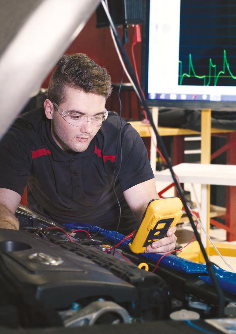 TRADES - AUTOMOTIVE If you have a passion for cars, trucks or other machinery, rev up your career with an automotive course. Develop your skills and choose to specialise in a range of areas.