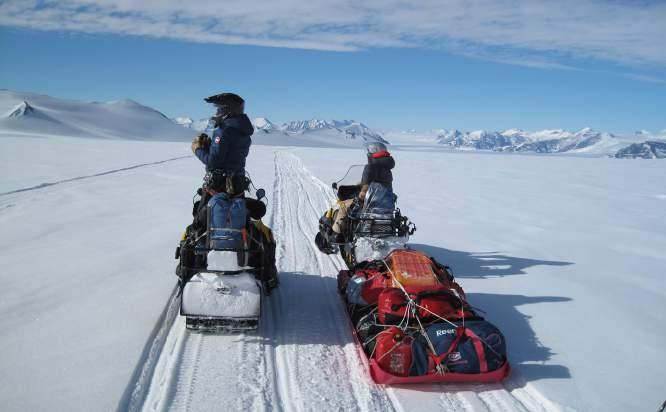 5-11 SKI SAFARI It s time to explore Antarctica as it should be, untracked and pristine.