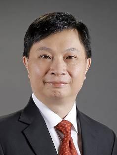 / 5 Paul Loo Chief Customer and Commercial Officer-designate Cathay Pacific Paul Loo has been Director Corporate Development & IT of Cathay Pacific since June 2016.