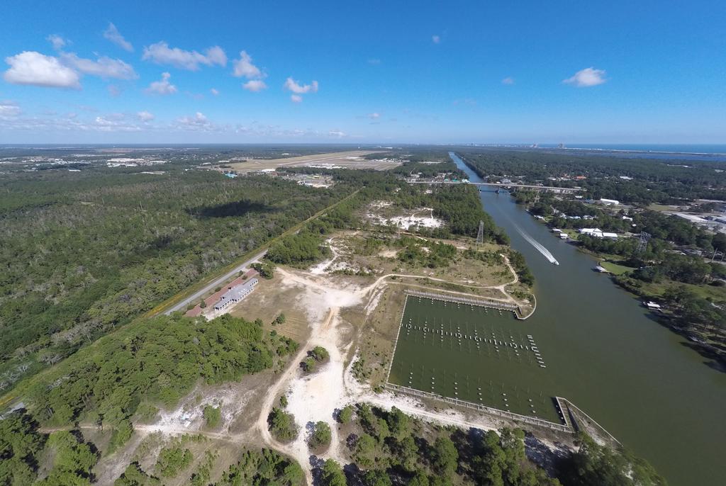 283 ACRE COASTAL MIXED USE DEVELOPMENT OPPORTUNITY ADDITIONAL DUE DILIGENCE AVAILABLE TO QUALIFIED BUYERS: Title Policy Phase 1 Environmental Survey Wetland Delineation Site Specific Survey (flora,