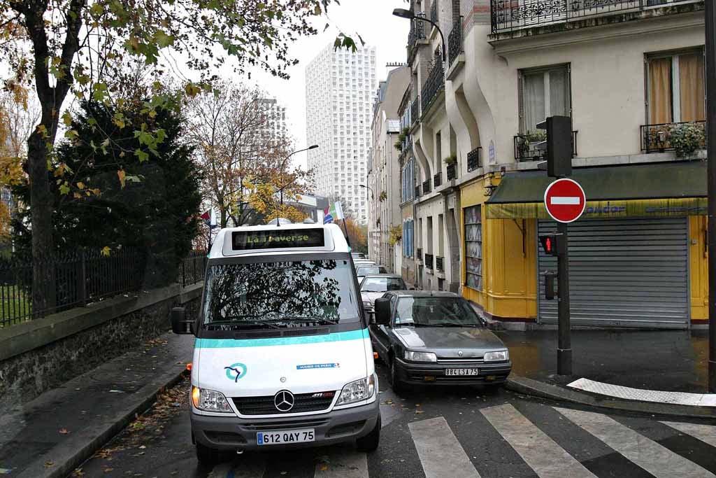 3 - Paris City council schemes 2001-2007 District mini-bus («bus de